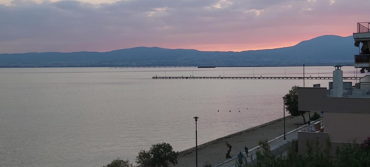 Sea View Perea Apartment Περαία Εξωτερικό φωτογραφία