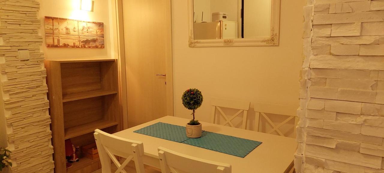 Sea View Perea Apartment Περαία Εξωτερικό φωτογραφία