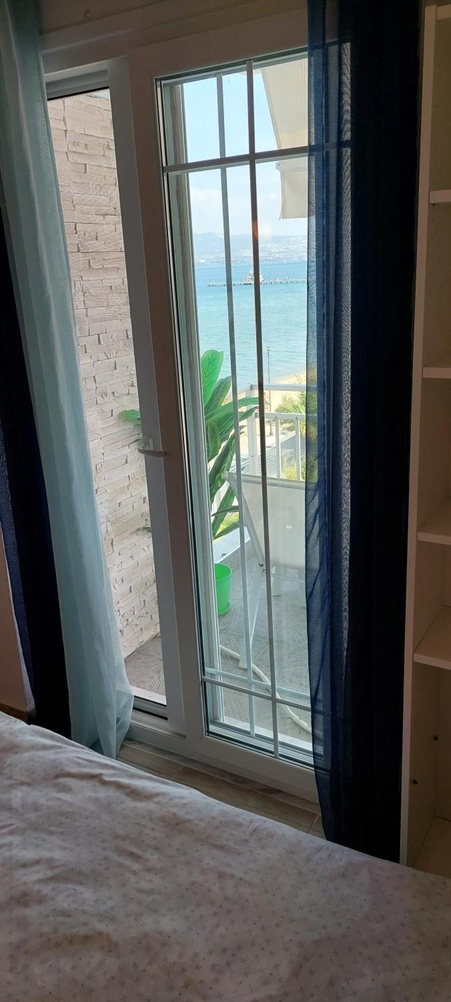 Sea View Perea Apartment Περαία Εξωτερικό φωτογραφία